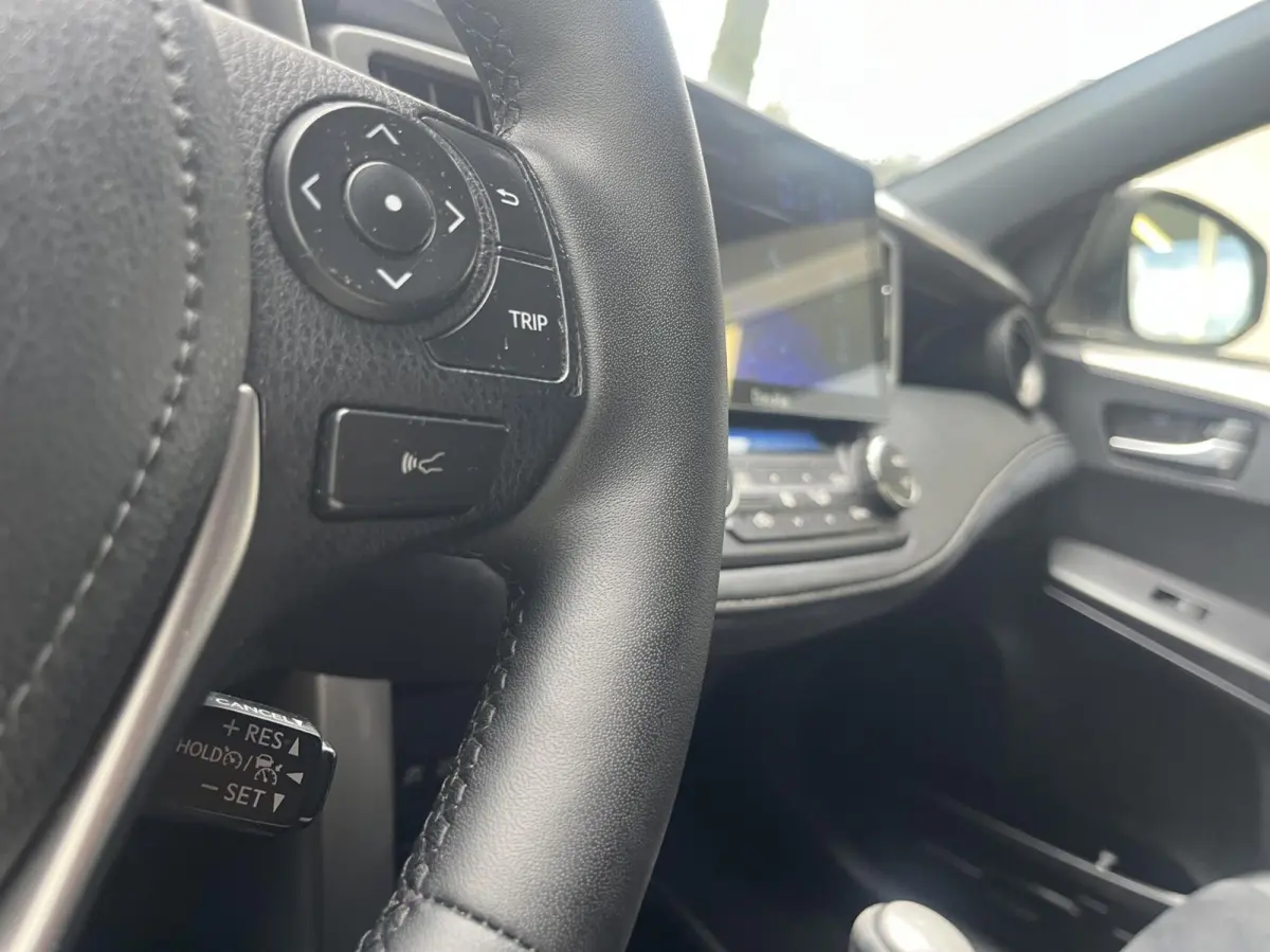 2.5 Hybrid LEDER+360CAM+ACC+LED+KEYLESS+CARPLAY