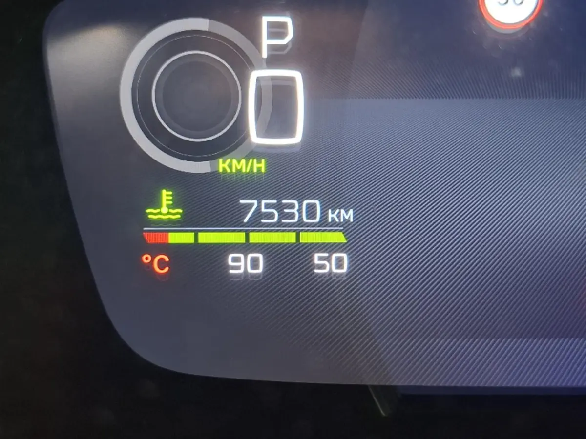 GT Hybrid 145 | Driver Sport Pack | Elektrische parkeerrem | Extra getinte achterste zijruiten en achterruit