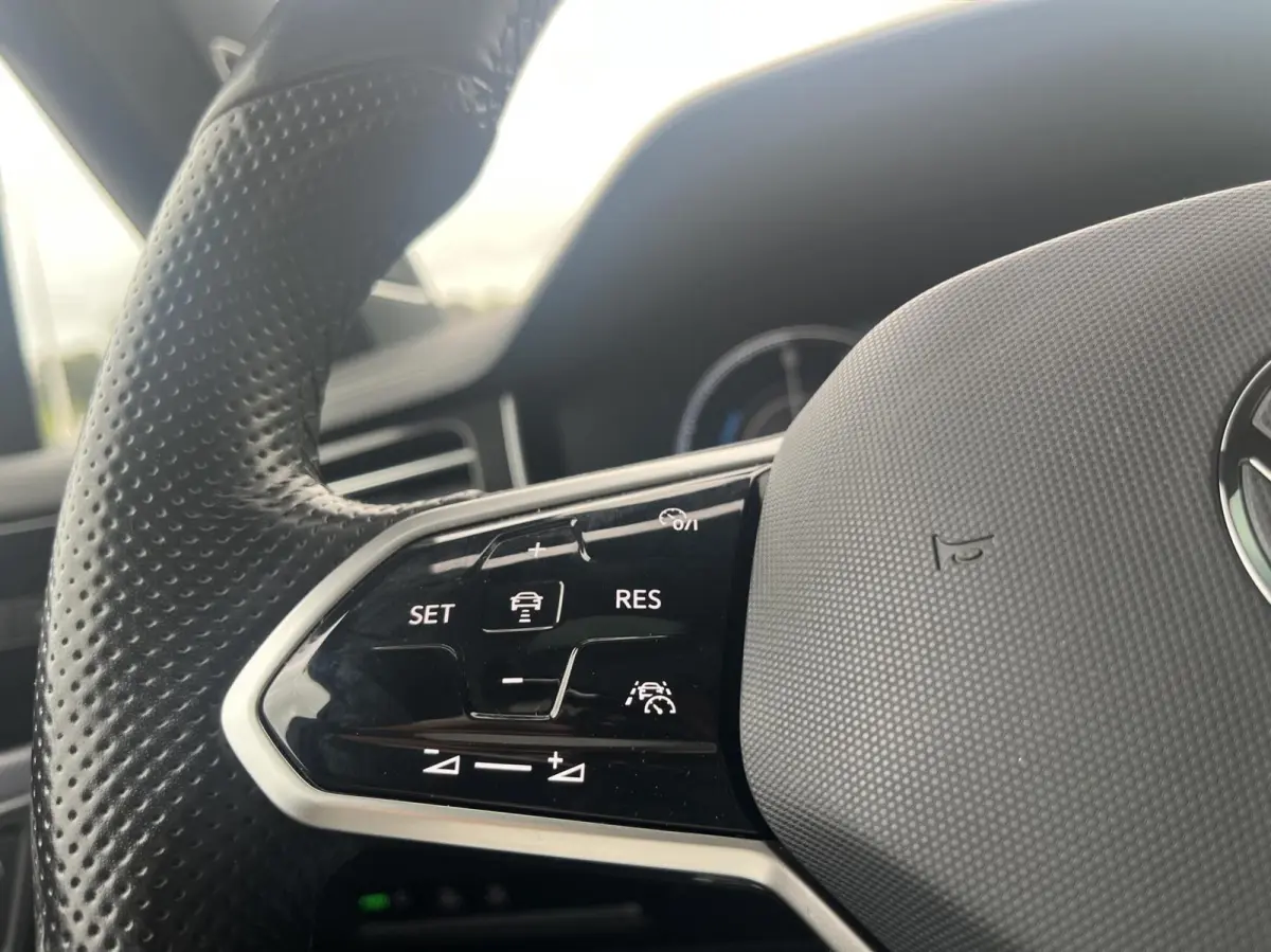 3.0 TSi 4MOTION R 462PK PANO+ACC+TREKHAAK