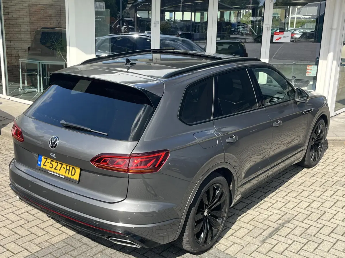3.0 TSi 4MOTION R 462PK PANO+ACC+TREKHAAK