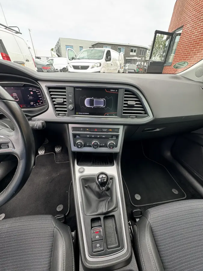 1.5 TSI Xcellence Business Intense, Digitaal Dashboard, Apple Carplay, PDC V+A