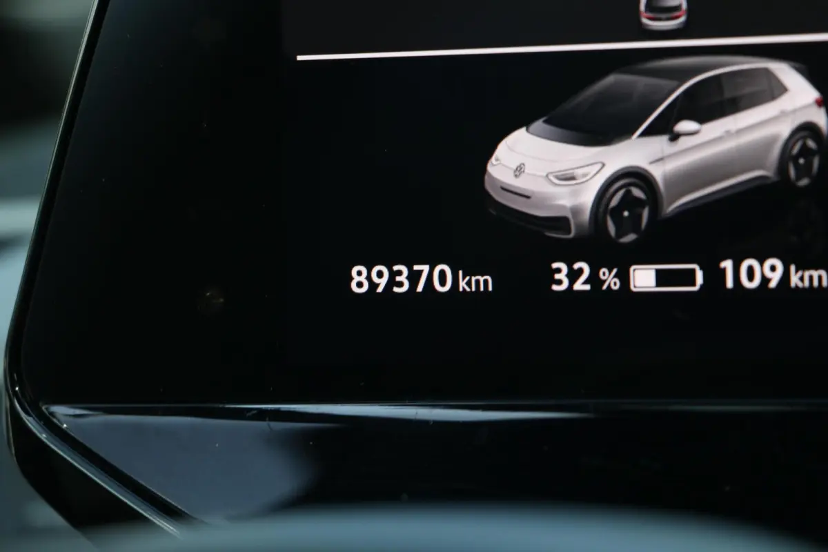 First Max 58 kWh Panodak HeadupDisplay 20'Inch Matrix Beam Light Sportstoelen PrivacyGlass Lane-Front Assist Camera AdaptiveCruise 89000KM BJ2020
