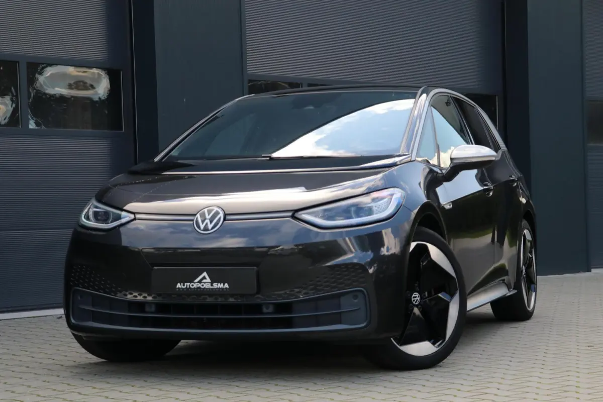 First Max 58 kWh Panodak HeadupDisplay 20'Inch Matrix Beam Light Sportstoelen PrivacyGlass Lane-Front Assist Camera AdaptiveCruise 89000KM BJ2020