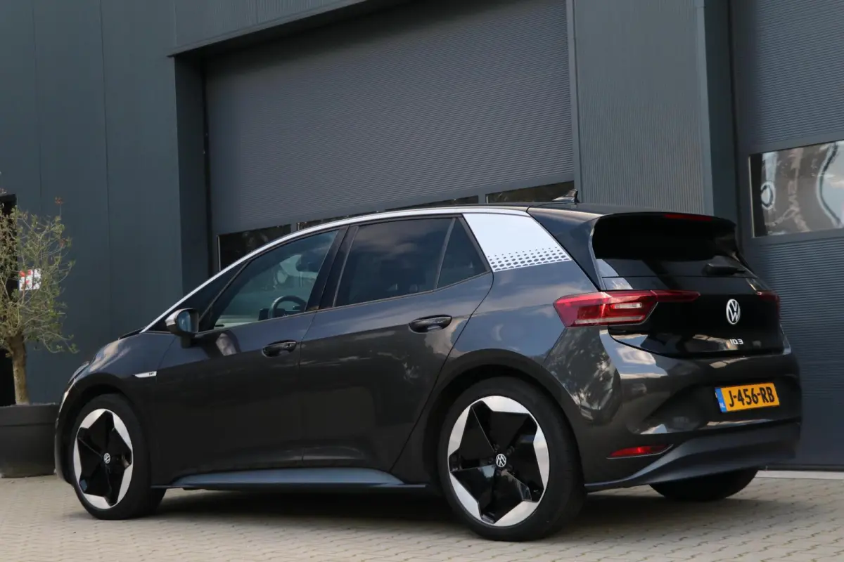 First Max 58 kWh Panodak HeadupDisplay 20'Inch Matrix Beam Light Sportstoelen PrivacyGlass Lane-Front Assist Camera AdaptiveCruise 89000KM BJ2020