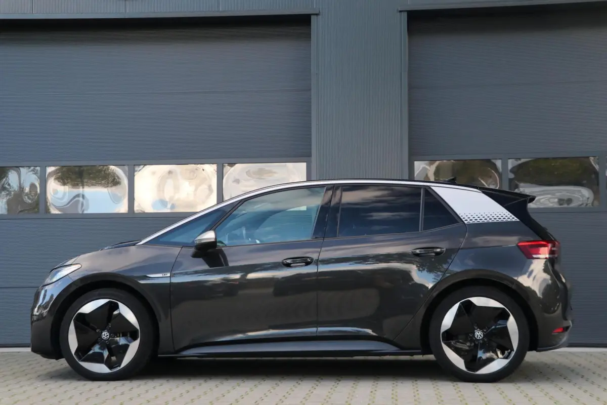 First Max 58 kWh Panodak HeadupDisplay 20'Inch Matrix Beam Light Sportstoelen PrivacyGlass Lane-Front Assist Camera AdaptiveCruise 89000KM BJ2020