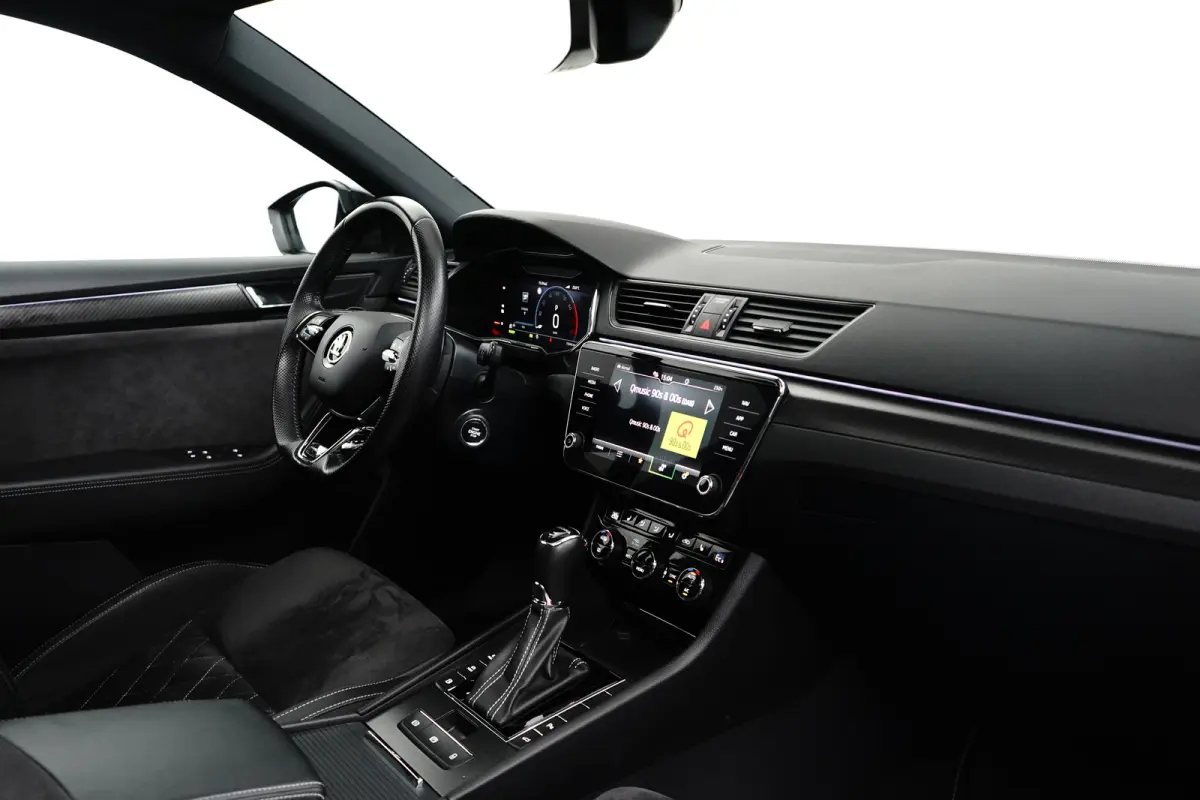 1.4 TSI iV Sportline Business l Elekt. Stoel incl Memory l Pano Dak l Camera l Elektr. Klep l Stoel Stuurverwarming l Matrix LED l