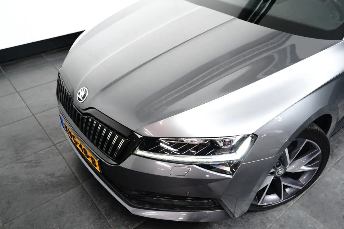 1.4 TSI iV Sportline Business l Elekt. Stoel incl Memory l Pano Dak l Camera l Elektr. Klep l Stoel Stuurverwarming l Matrix LED l