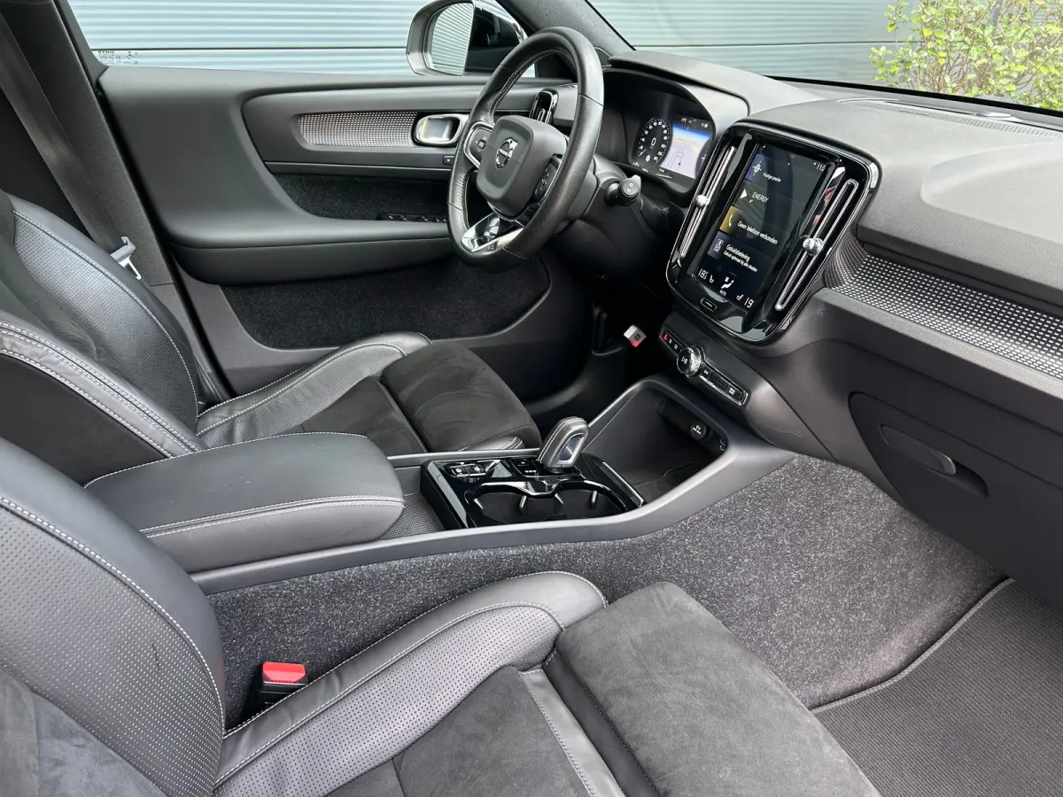 1.5 T5 R-Design | Panoramadak | SoH 86% | Harman/Kardon | Trekhaak | 360 Camera |