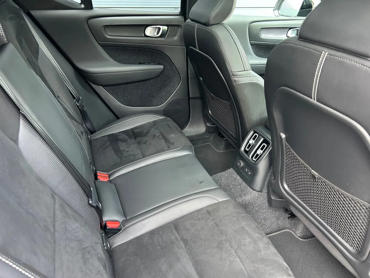 1.5 T5 R-Design | Panoramadak | SoH 86% | Harman/Kardon | Trekhaak | 360 Camera |