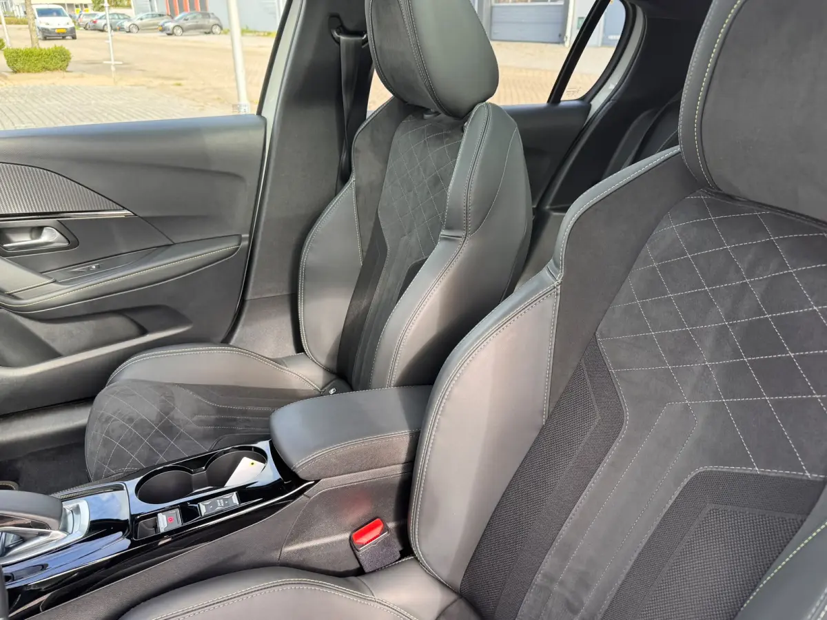 EV GT Pack 50 kWh SOH 97,19% | Alcantara Interieur | Stoelverwarming | Camera | Apple Carplay / Android Auto | Adaptive Cruise Control | DAB ontvanger | Dodehoekdetectie met correctie | Extr