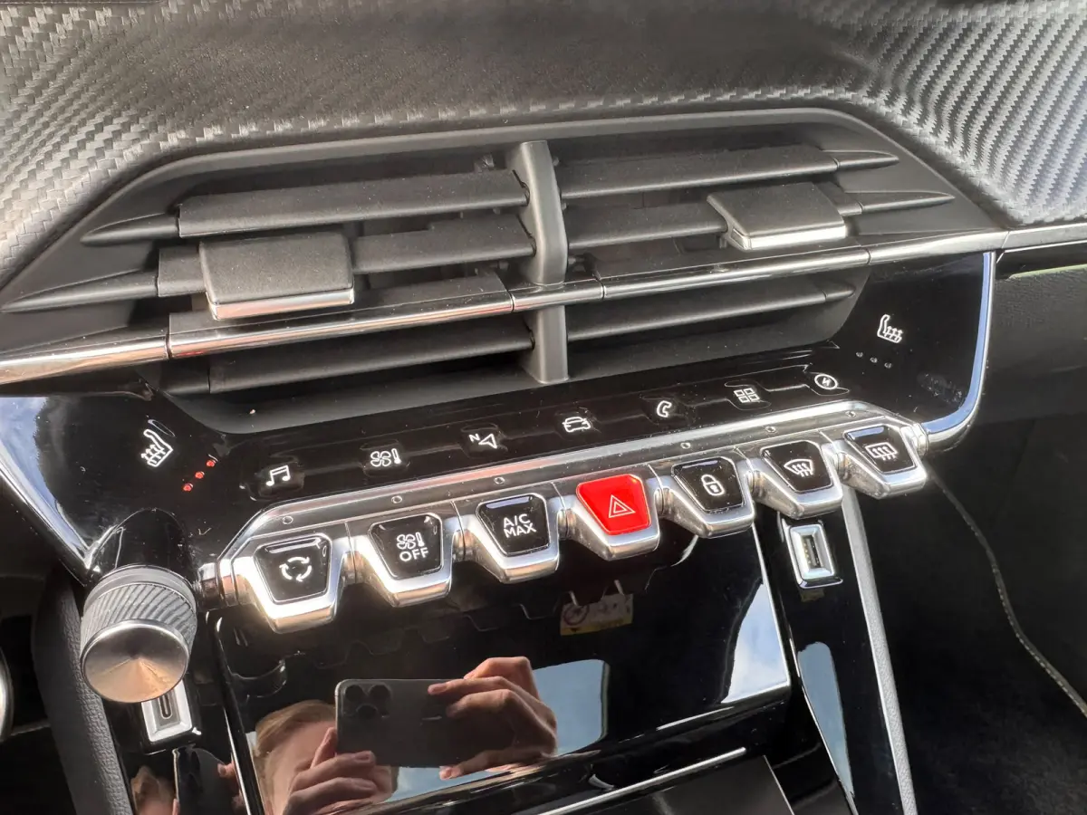 EV GT Pack 50 kWh SOH 97,19% | Alcantara Interieur | Stoelverwarming | Camera | Apple Carplay / Android Auto | Adaptive Cruise Control | DAB ontvanger | Dodehoekdetectie met correctie | Extr