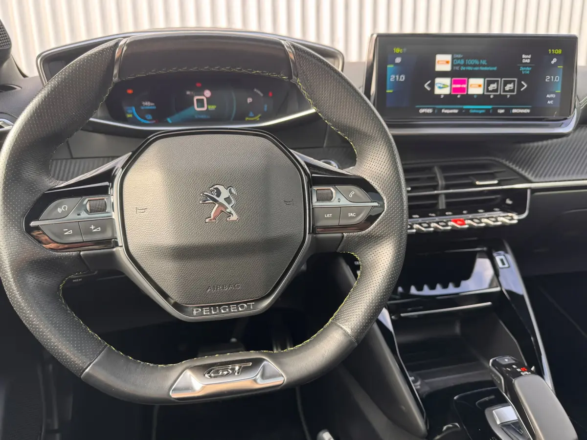 EV GT Pack 50 kWh SOH 97,19% | Alcantara Interieur | Stoelverwarming | Camera | Apple Carplay / Android Auto | Adaptive Cruise Control | DAB ontvanger | Dodehoekdetectie met correctie | Extr