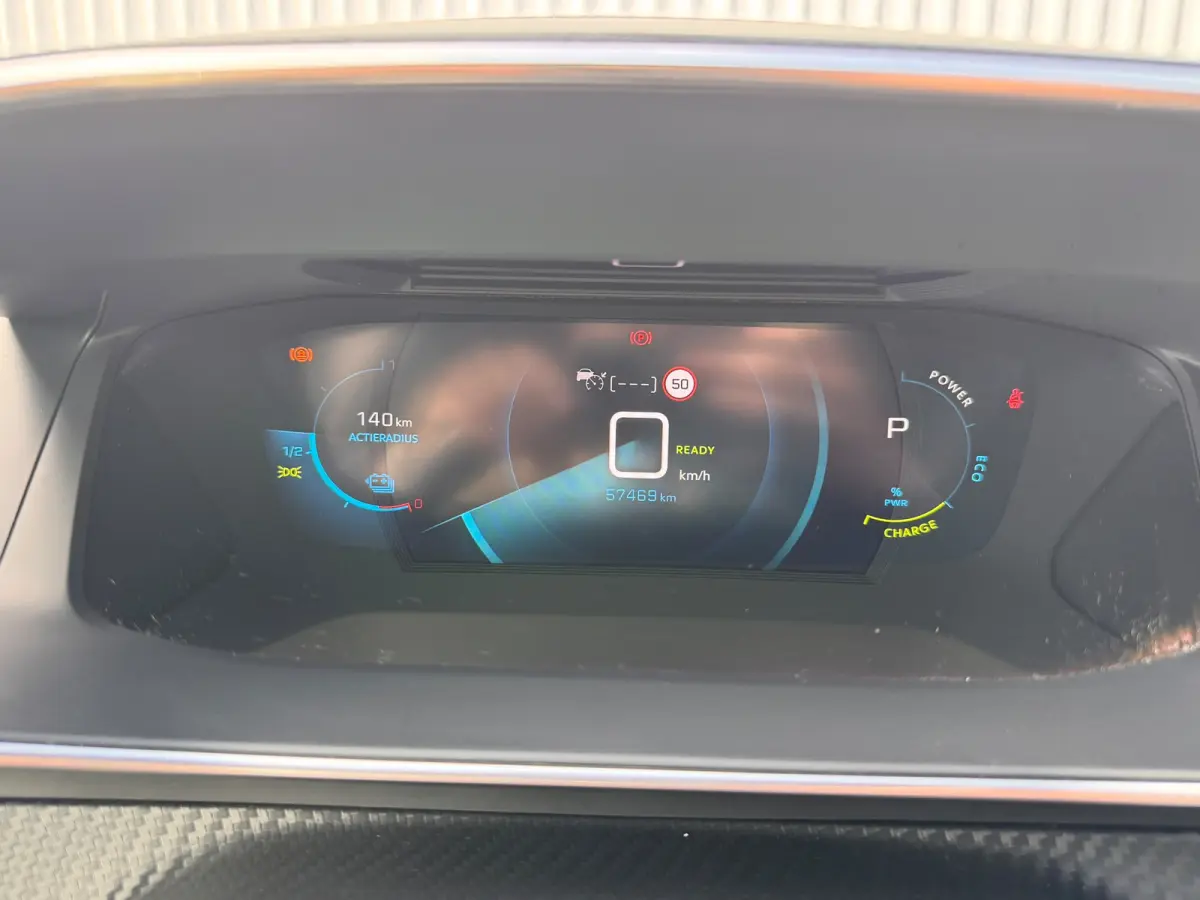 EV GT Pack 50 kWh SOH 97,19% | Alcantara Interieur | Stoelverwarming | Camera | Apple Carplay / Android Auto | Adaptive Cruise Control | DAB ontvanger | Dodehoekdetectie met correctie | Extr