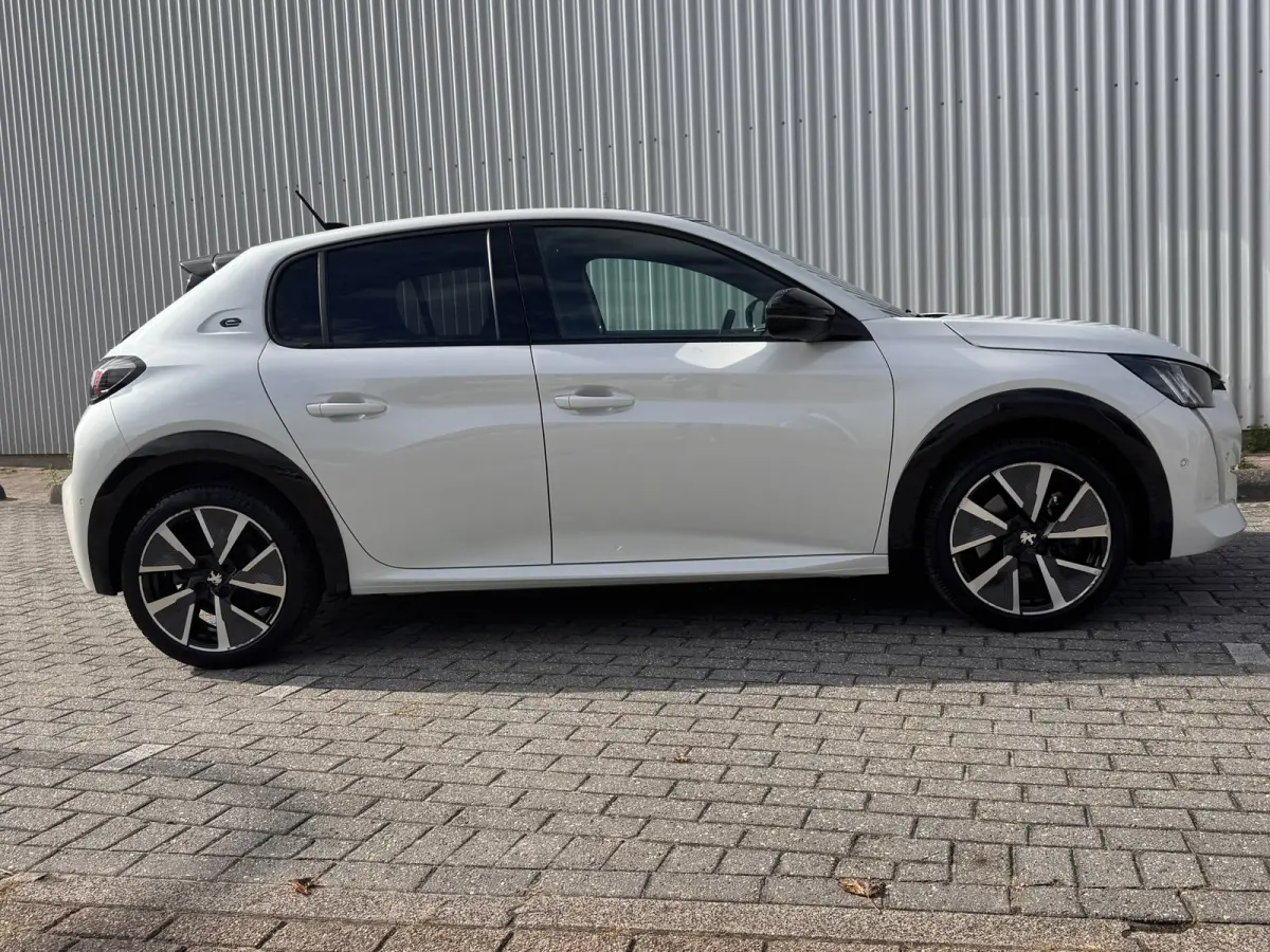 EV GT Pack 50 kWh SOH 97,19% | Alcantara Interieur | Stoelverwarming | Camera | Apple Carplay / Android Auto | Adaptive Cruise Control | DAB ontvanger | Dodehoekdetectie met correctie | Extr