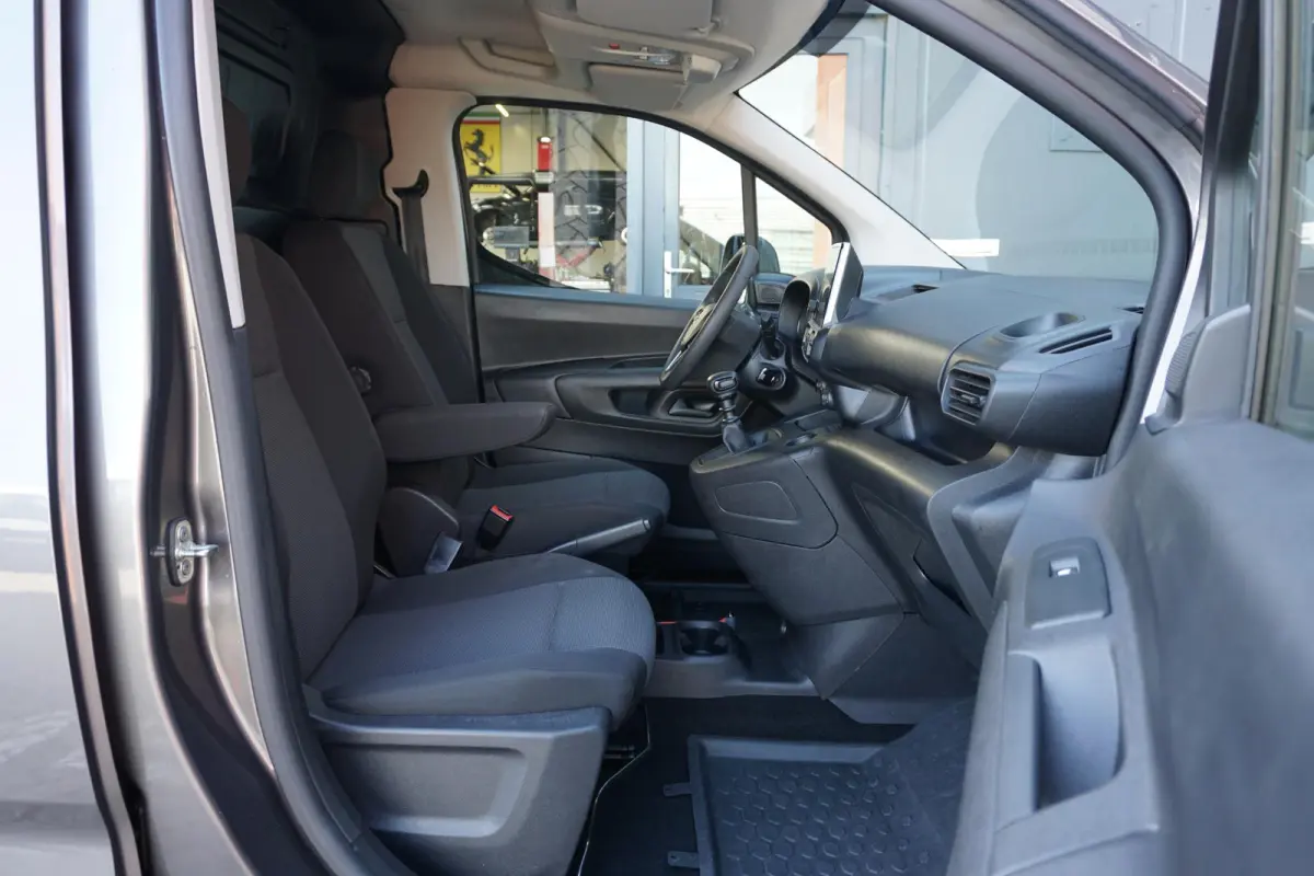 1.2 Turbo L1H1 Edition *MARGE* + APPLE CARPLAY / TREKHAAK / SENSOREN