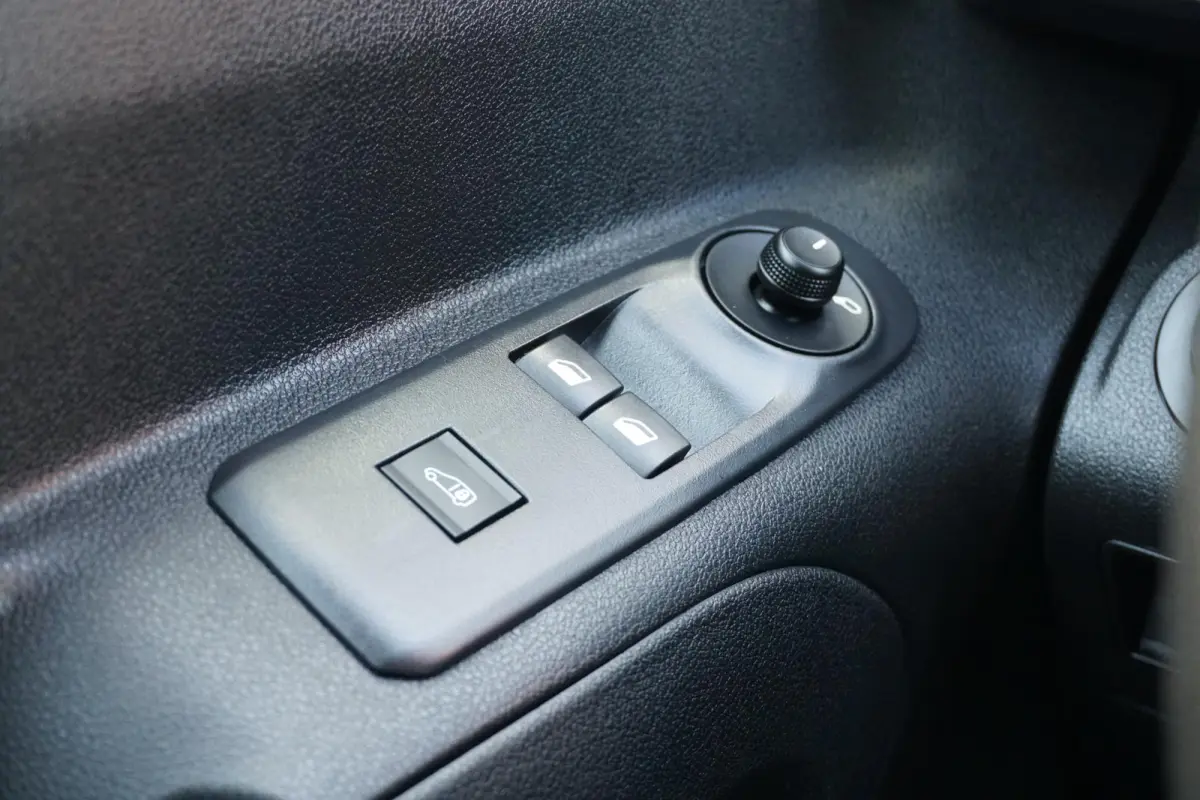 1.2 Turbo L1H1 Edition *MARGE* + APPLE CARPLAY / TREKHAAK / SENSOREN