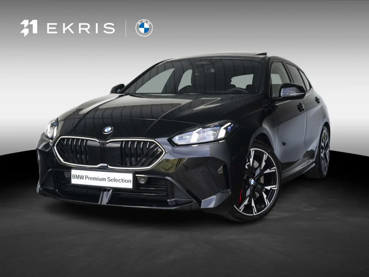 120 | M Sportpakket Pro | Comfort Access | Panoramadak | Driving Assistant | Head Up Display | Harman Kardon | 19 inch | Sportstoelen