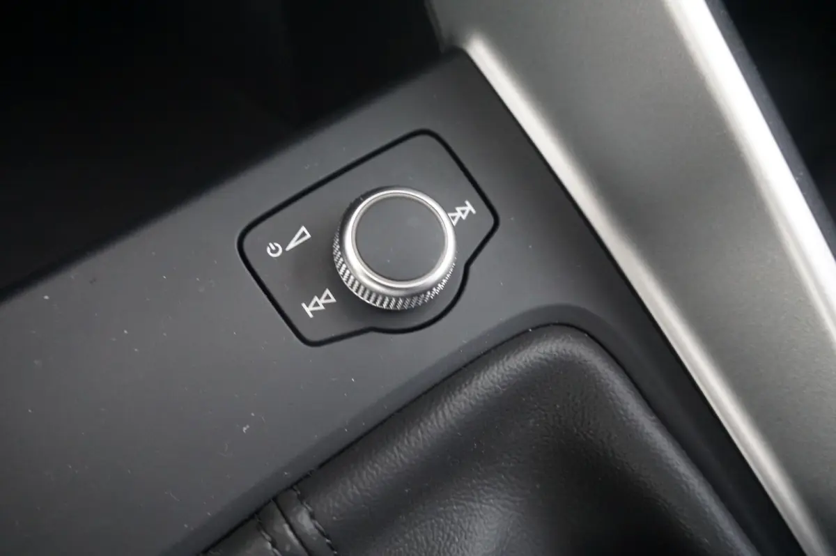 25 TFSI 95pk Advanced Edition | Smartphone Interface | Cruise Control | 17" Velgen