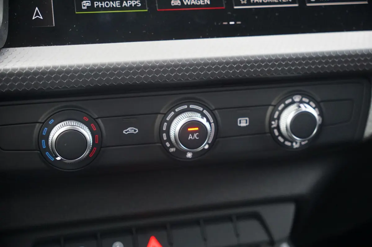 25 TFSI 95pk Advanced Edition | Smartphone Interface | Cruise Control | 17" Velgen