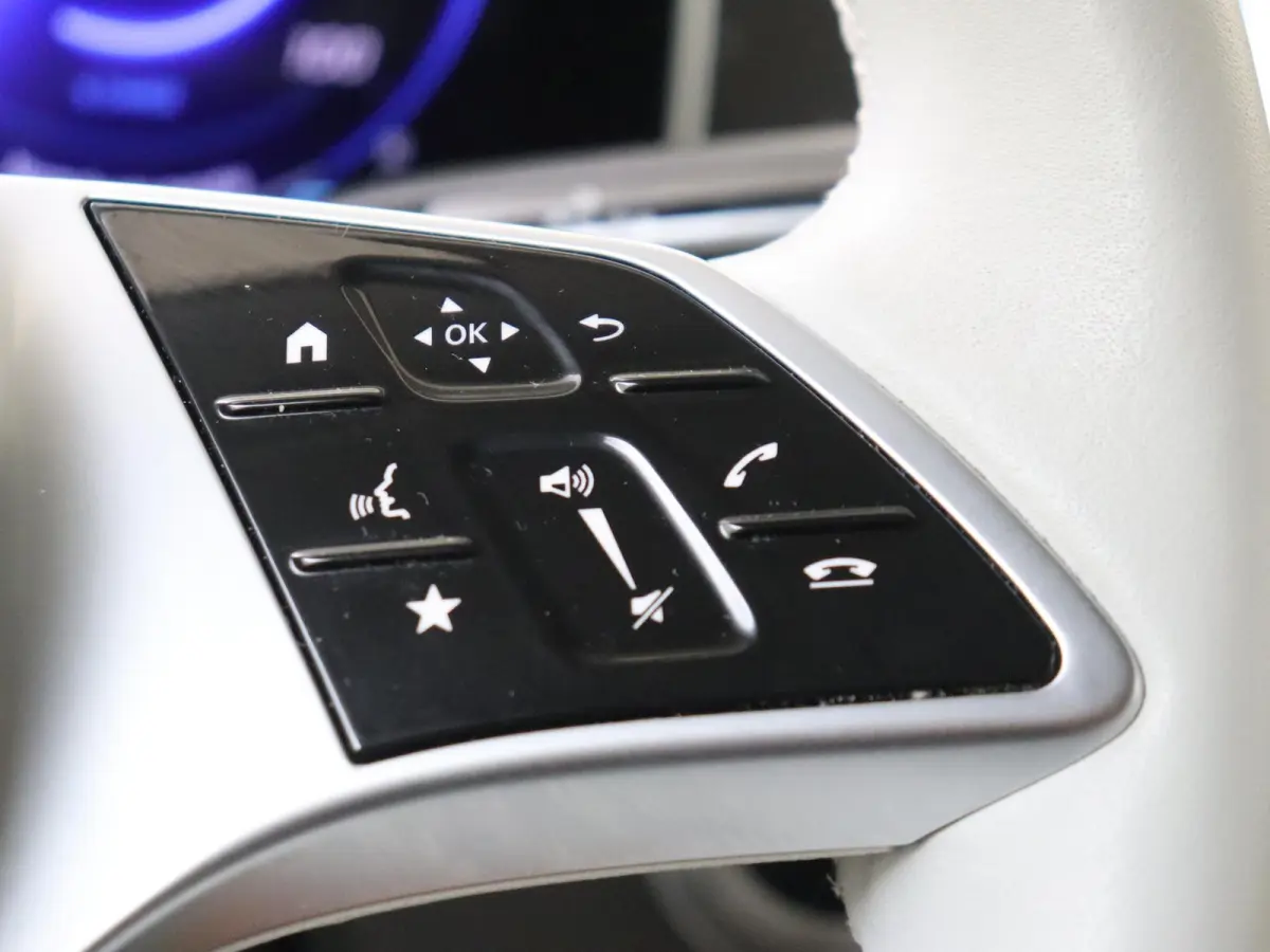 350+ Business Edition 96 kWh /Memory /Distronic Plus /Guard 360 Plus /22KwH AC
