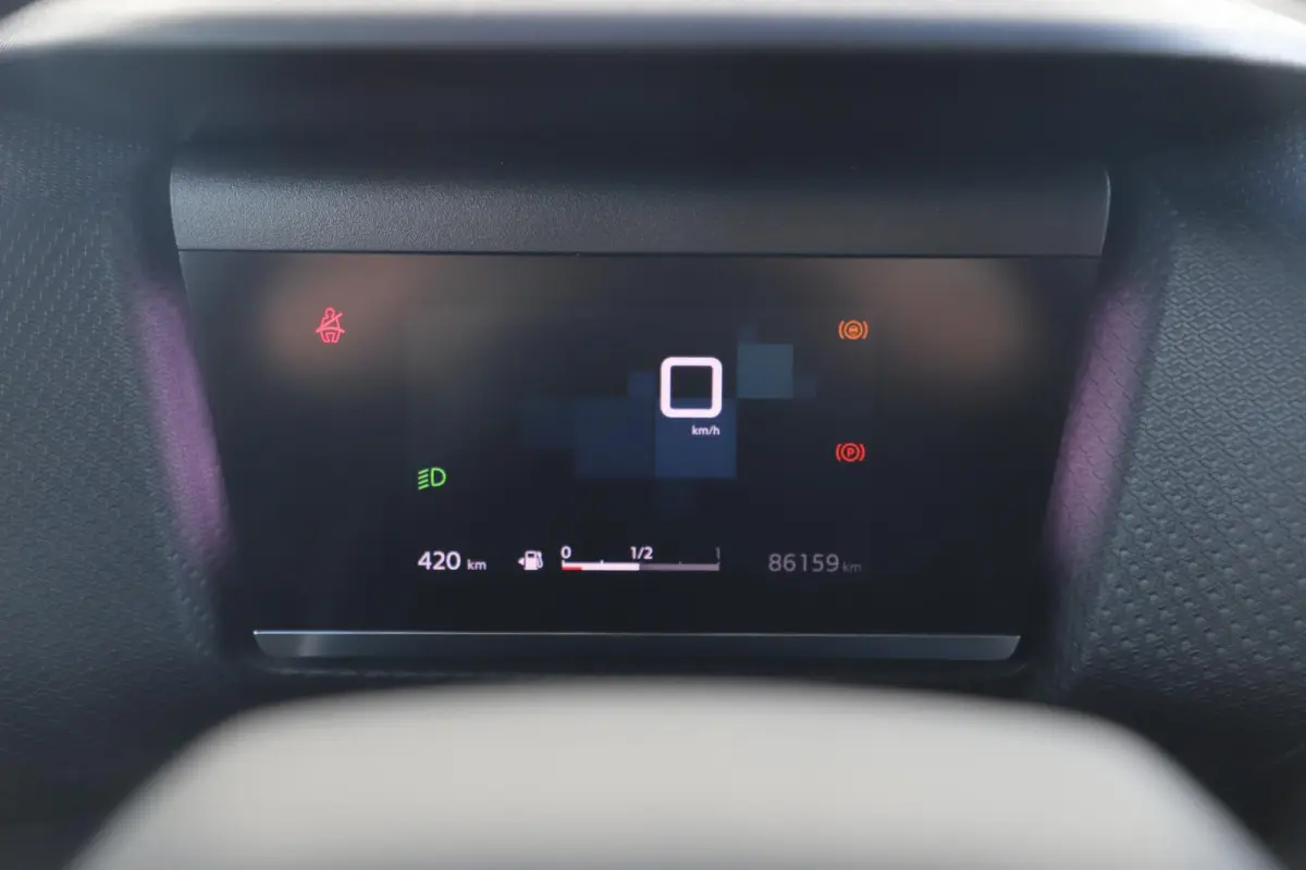 1.2 Puretech Feel Pack 131PK Navigatie Achteruitrijcamera Carplay Android LMV Rijstrooksensor Stuur en Stoelverwarming Head up display