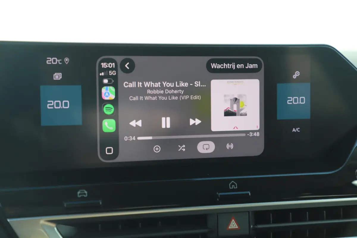 1.2 Puretech Feel Pack 131PK Navigatie Achteruitrijcamera Carplay Android LMV Rijstrooksensor Stuur en Stoelverwarming Head up display