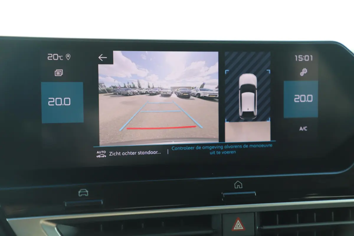 1.2 Puretech Feel Pack 131PK Navigatie Achteruitrijcamera Carplay Android LMV Rijstrooksensor Stuur en Stoelverwarming Head up display
