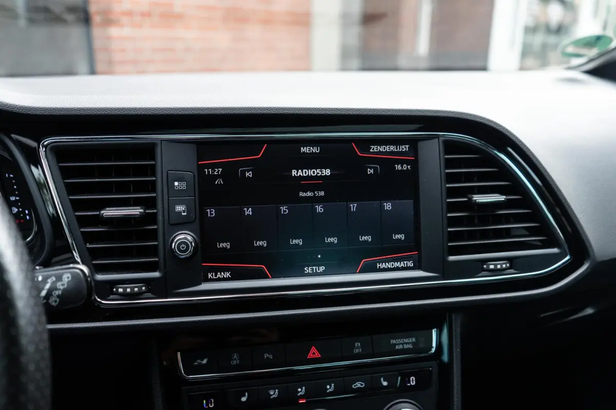 2.0 TSI CUPRA 300 Pano / Beats / DCC