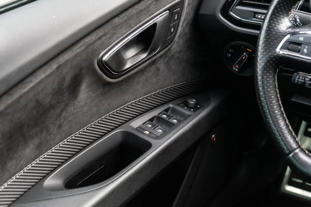2.0 TSI CUPRA 300 Pano / Beats / DCC