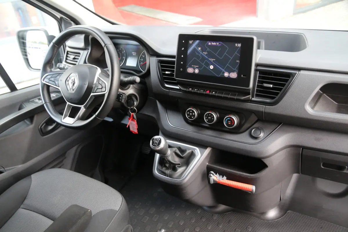 2.0 DCI 130 | L1H1 | Werkplaats inrichting | Navi | Clima..