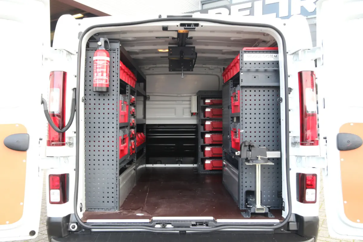 2.0 DCI 130 | L1H1 | Werkplaats inrichting | Navi | Clima..