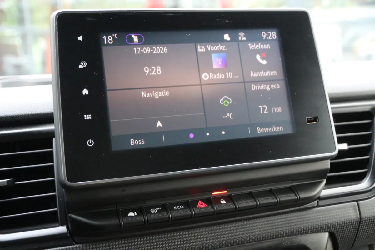 2.0 DCI 130 | L1H1 | Werkplaats inrichting | Navi | Clima..