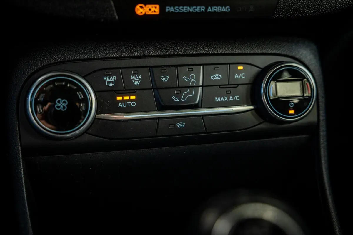 1.0 EcoBoost Titanium |Nap |B&O |Camera |Keyless