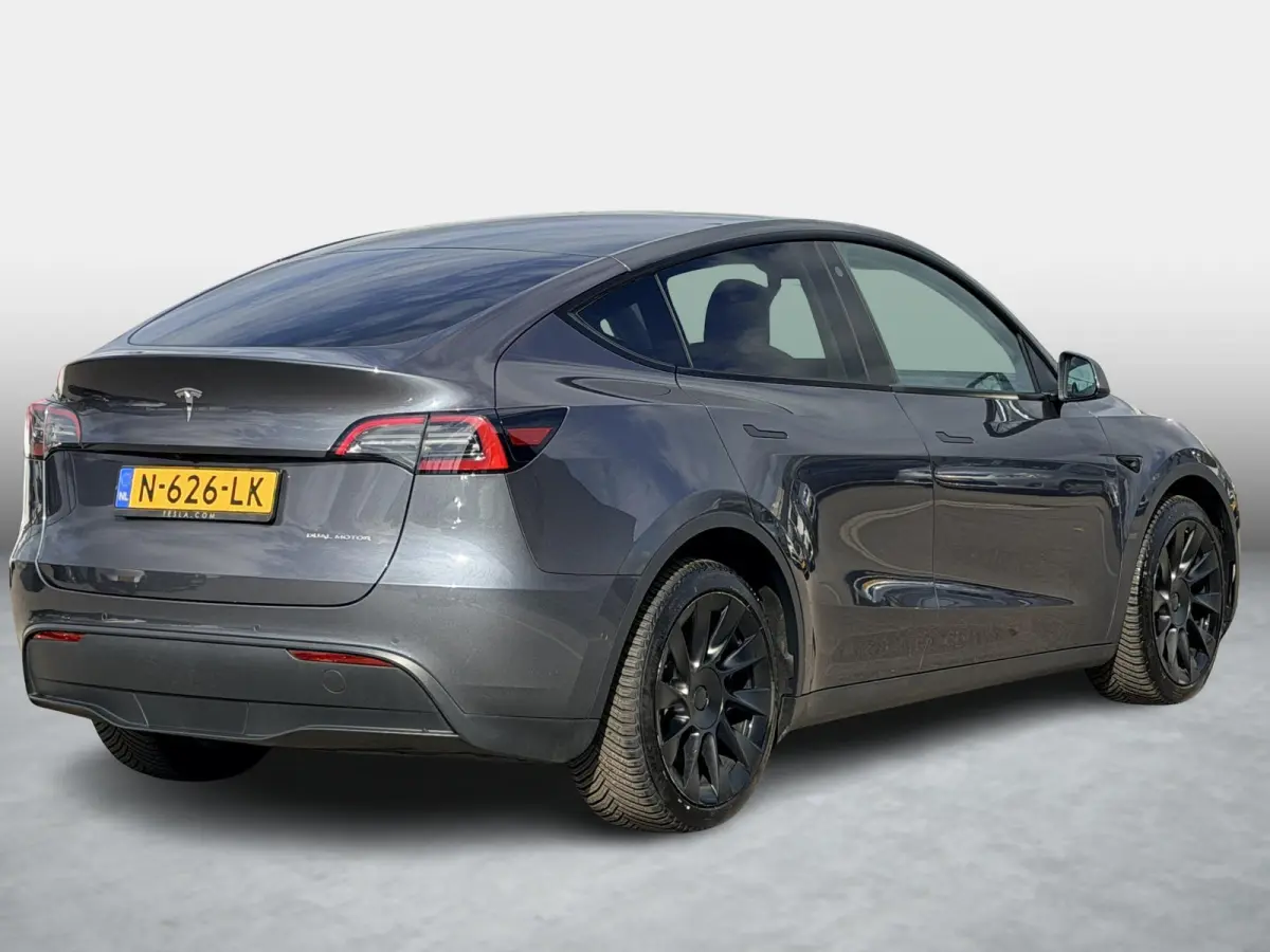 Long Range AWD 75 kWh SOH 92,7% | Autopilot | 20'' LM ( € 2.300 ) | 3 Fase | Stoelverwarming Voor & Achter |  Panoramadak |