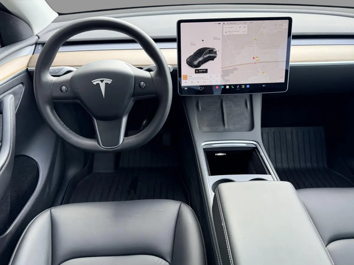 Long Range AWD 75 kWh SOH 92,7% | Autopilot | 20'' LM ( € 2.300 ) | 3 Fase | Stoelverwarming Voor & Achter |  Panoramadak |