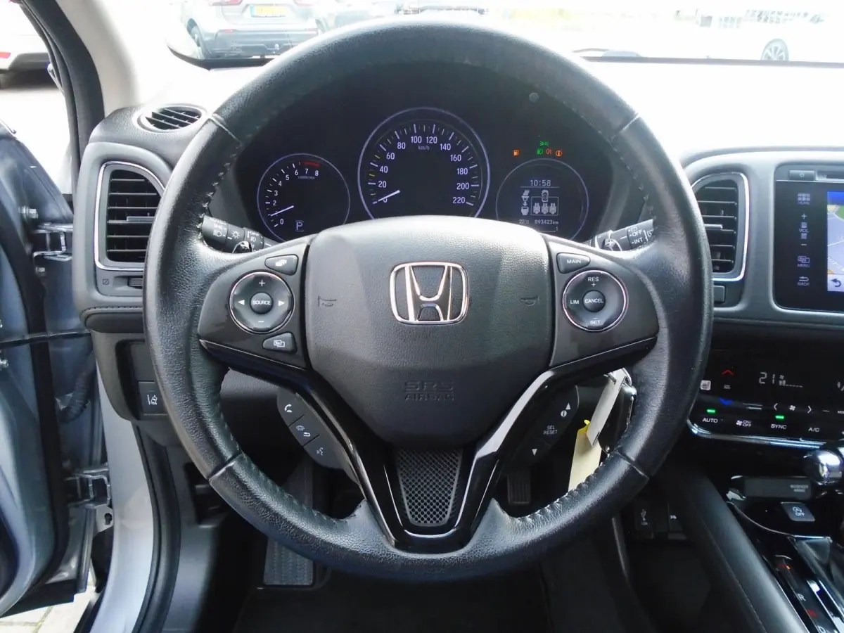 1.5 i-VTEC Business Edition,Automaat,Navi,Camera