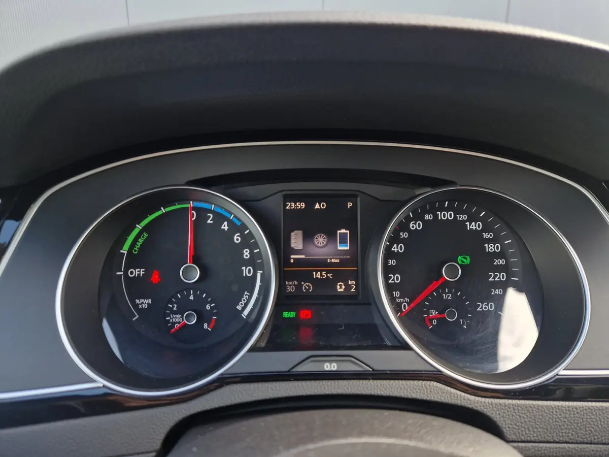 1.4 TSI GTE Highline /Org NL/Pano/Led