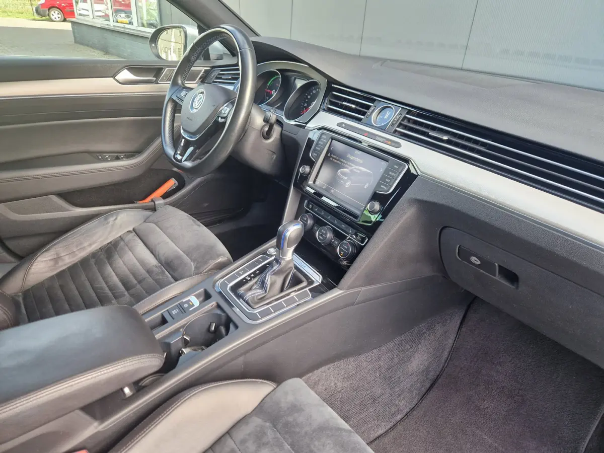 1.4 TSI GTE Highline /Org NL/Pano/Led