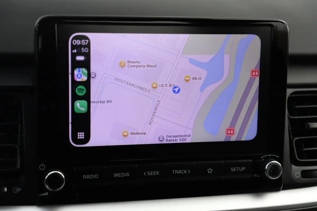 1.0 T-GDi MHEV DynamicLine 101PK Navigatie Achteruitrijcamera Airco Cruise LMV Rijstrooksensor