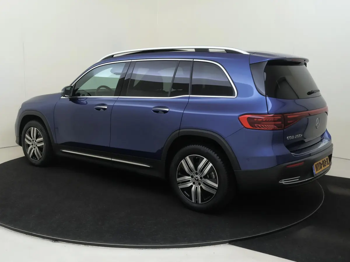 250+ Luxury Line LIMITED 71 kWh Premium Pakket /Panoramadak /Keyless-Go /CarPlay /10.198 KM!