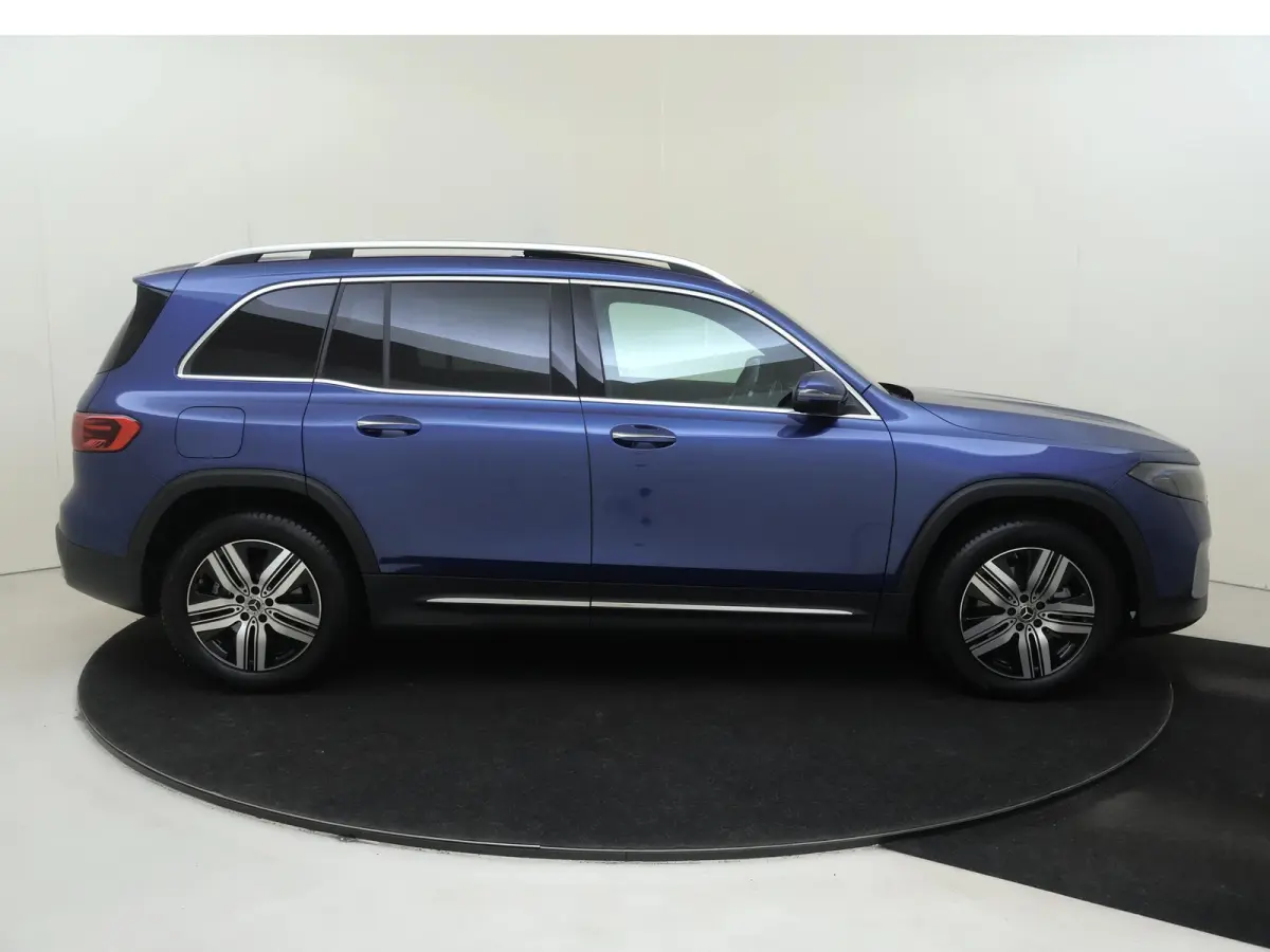 250+ Luxury Line LIMITED 71 kWh Premium Pakket /Panoramadak /Keyless-Go /CarPlay /10.198 KM!
