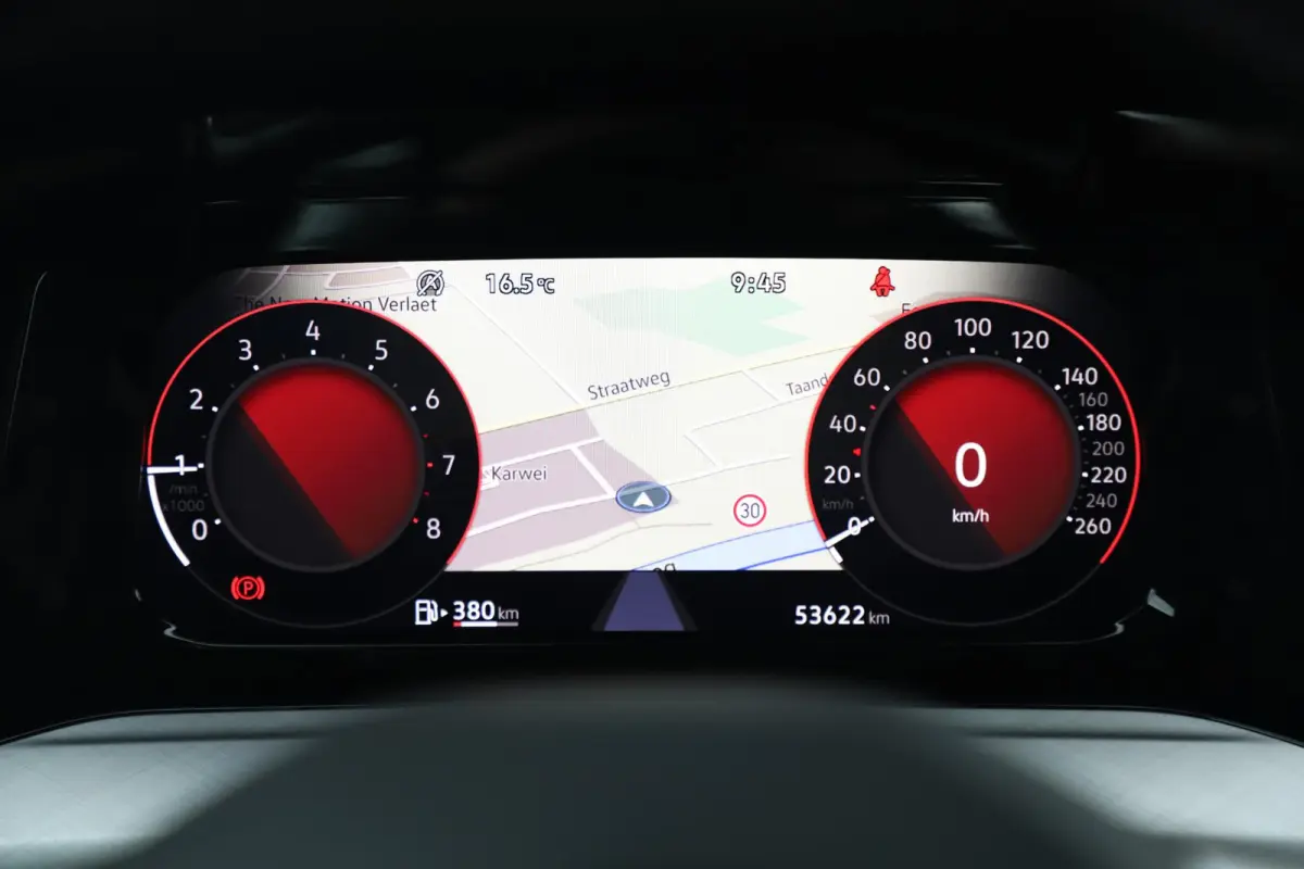 1.0 TSI Life 18 inch R-Line Look Velgen Virtual Cockpit Navigatie Sfeerverlichting Carplay Android Adaptive Cruise Parkeersensor