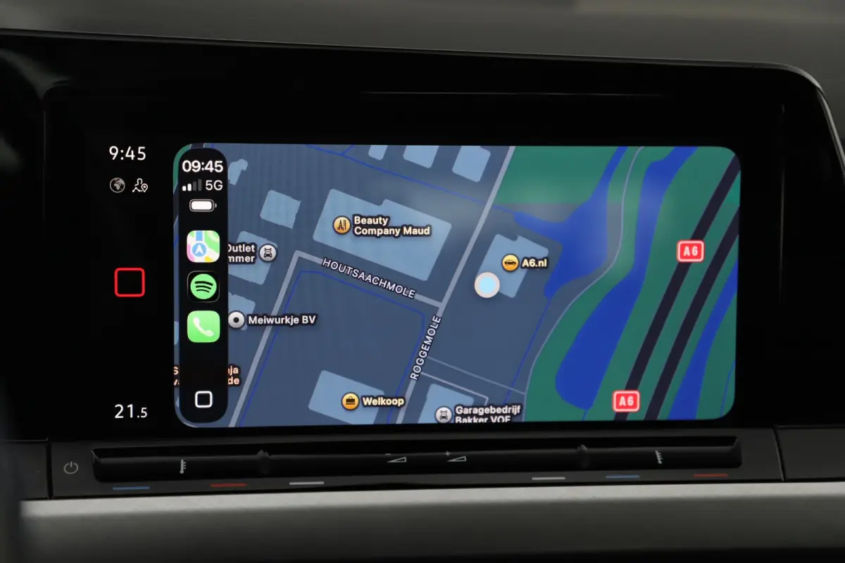 1.0 TSI Life 18 inch R-Line Look Velgen Virtual Cockpit Navigatie Sfeerverlichting Carplay Android Adaptive Cruise Parkeersensor