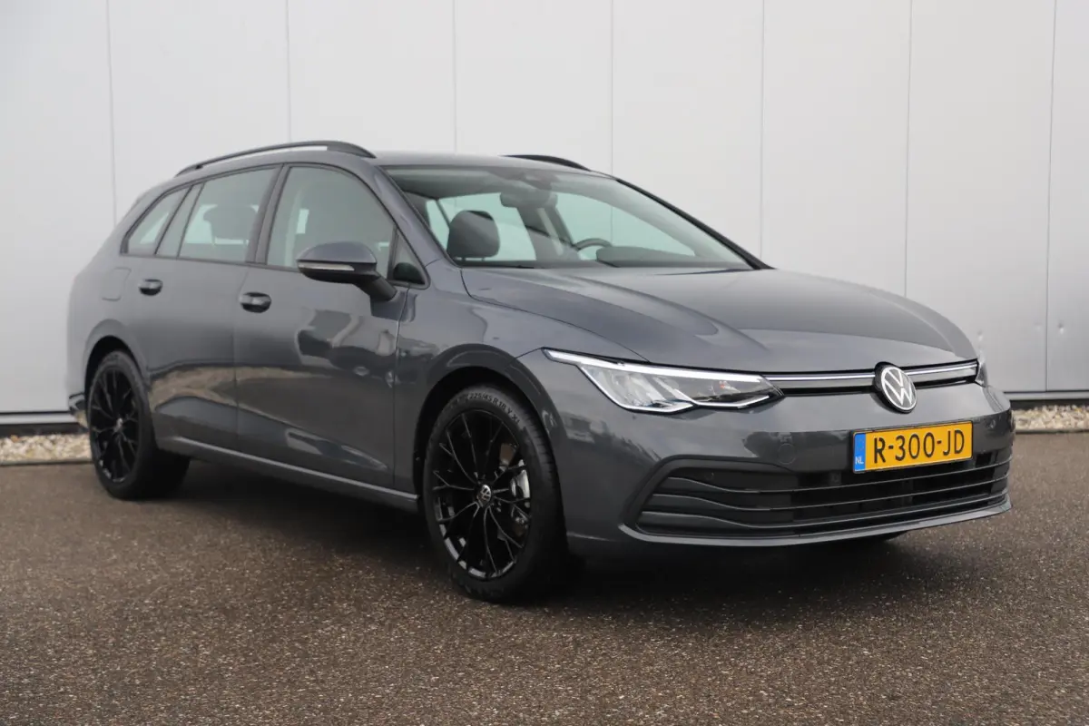 1.0 TSI Life 18 inch R-Line Look Velgen Virtual Cockpit Navigatie Sfeerverlichting Carplay Android Adaptive Cruise Parkeersensor