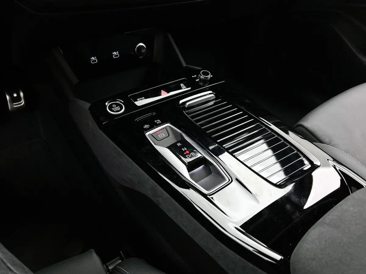 S edition quattro 100 kWh