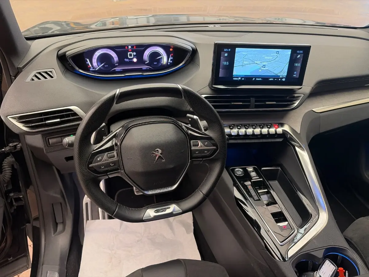 1.2 Hybrid 136 GT Black Pack | Full Option | 7-Zitter | Panoramadak | Elektrische Stoelen met Geheugenfunctie | Massagestoelen | Stoelverwarming | Adaptieve Cruise Control | Drive Assist | 3