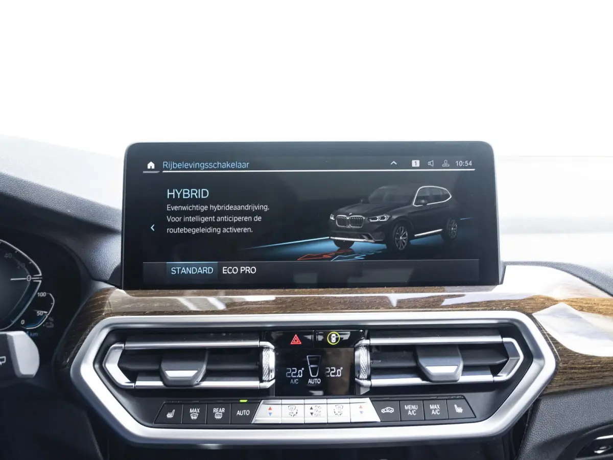 xDrive30e | High Executive | 19 inch | Comfort Access | Panoramadak | Driving Assistant | BMW Laserlight | Head Up Display | HIFI