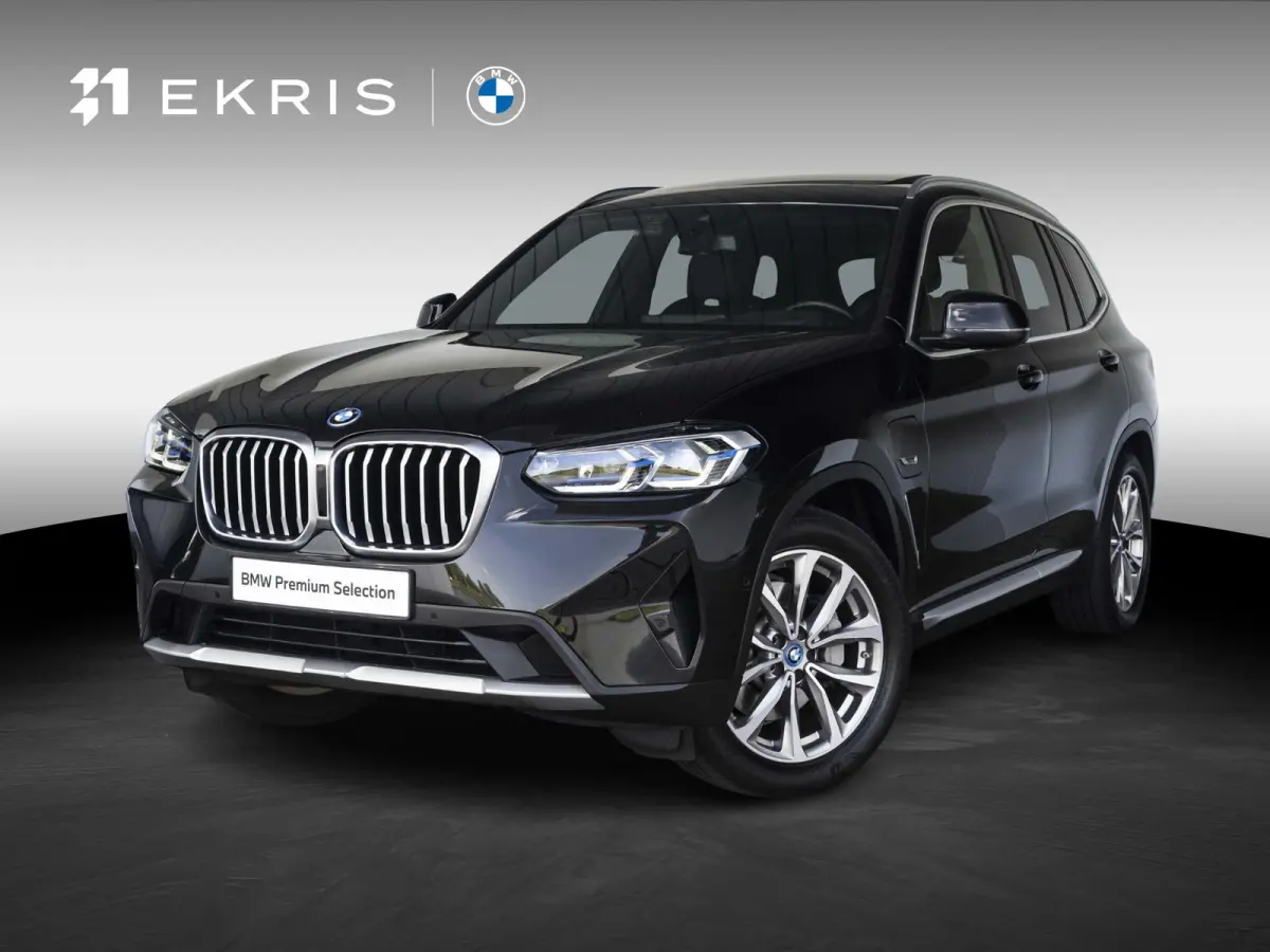 xDrive30e | High Executive | 19 inch | Comfort Access | Panoramadak | Driving Assistant | BMW Laserlight | Head Up Display | HIFI