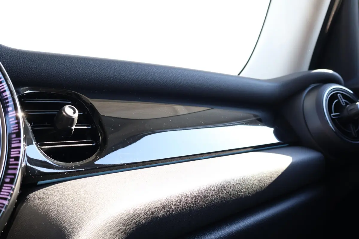 1.5 Cooper Business Edition | 16" Victory Spoke black | Classic Uitvoering | Comfort Plus Pakket | Connected Navigation Pakket | Rooftop Grey NEXT