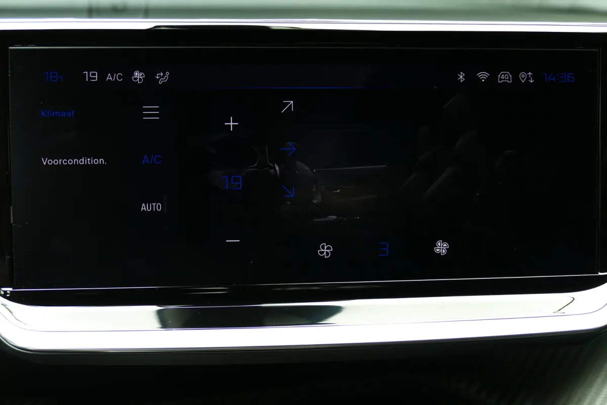136PK 50KWH GT / CAMERA V+A / KEYLESS / FULL-LED / 17"LMV /  NAVI / CLIMA / PDC / BLUETOOTH / CRUISECONTROL / 1E EIGENAAR / SCHITTERENDE STAAT !!